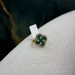 انگشتر ونکلیف سبز