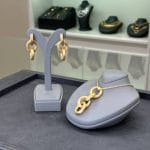 آویز و گوشواره