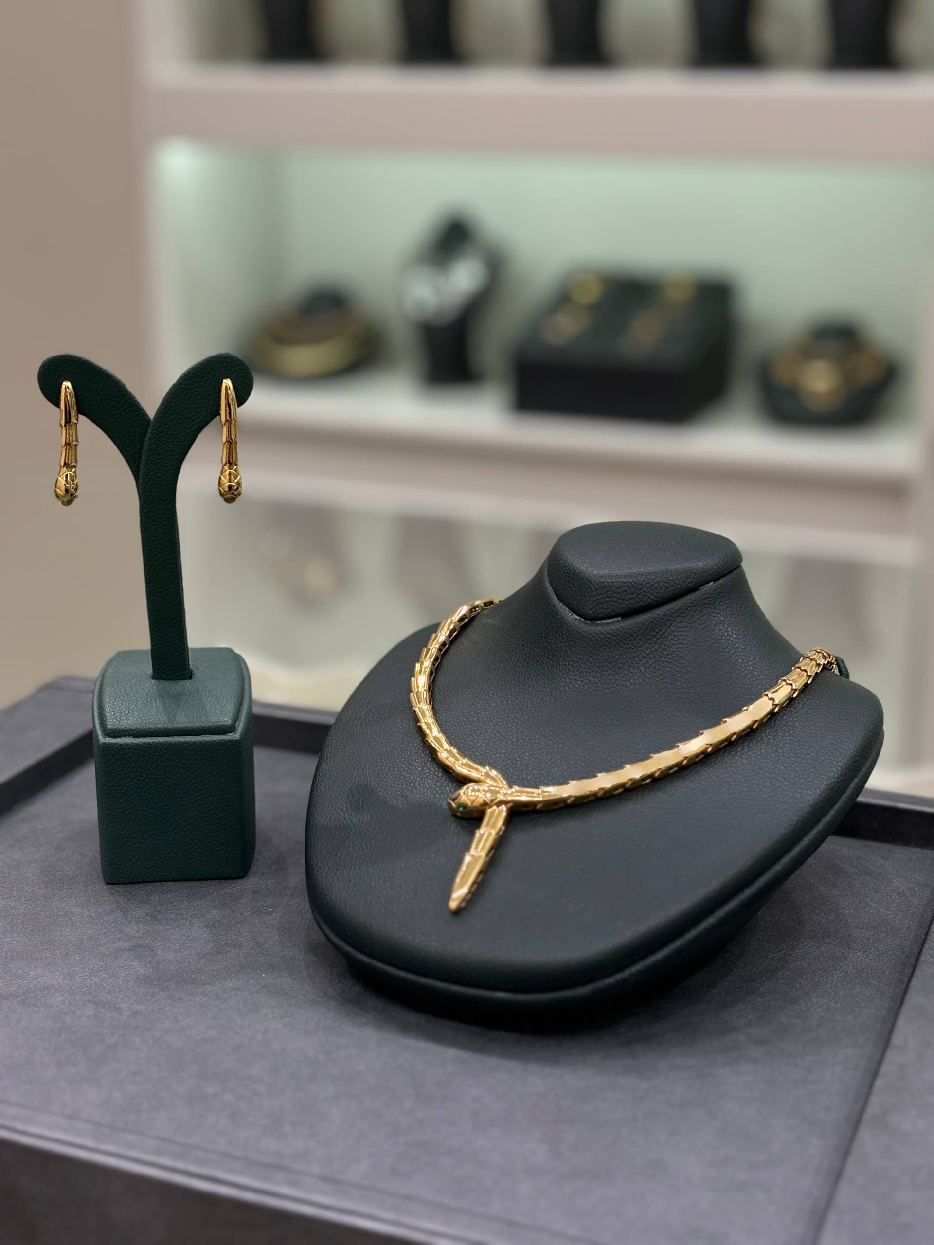 photo_2025-12-05_20-27-00