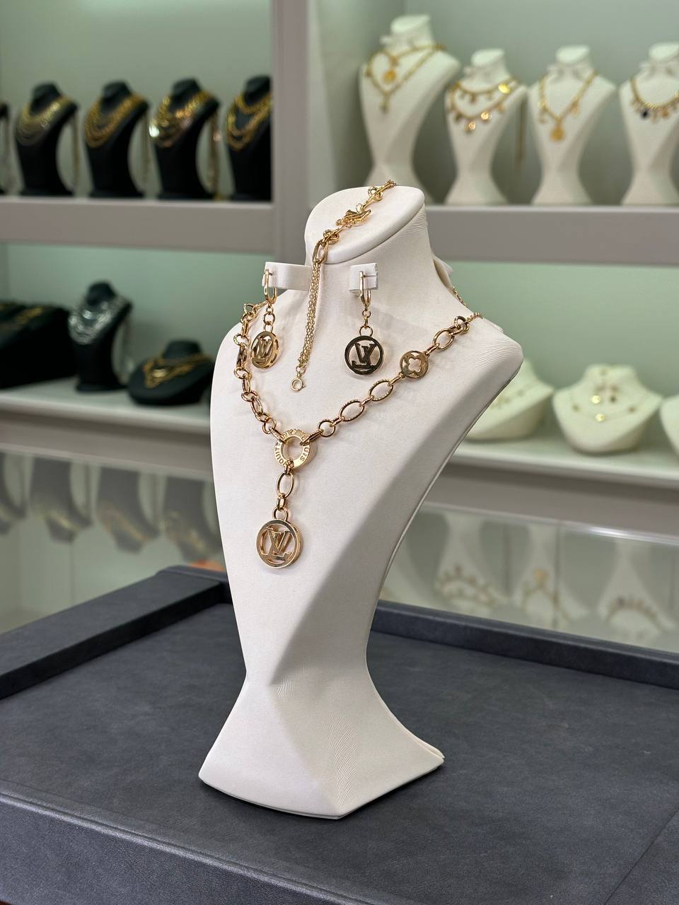 photo_2025-12-05_21-06-56